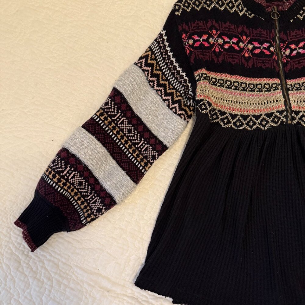 Free People Festive Tunic/Sweater! - Picture 4 of 13